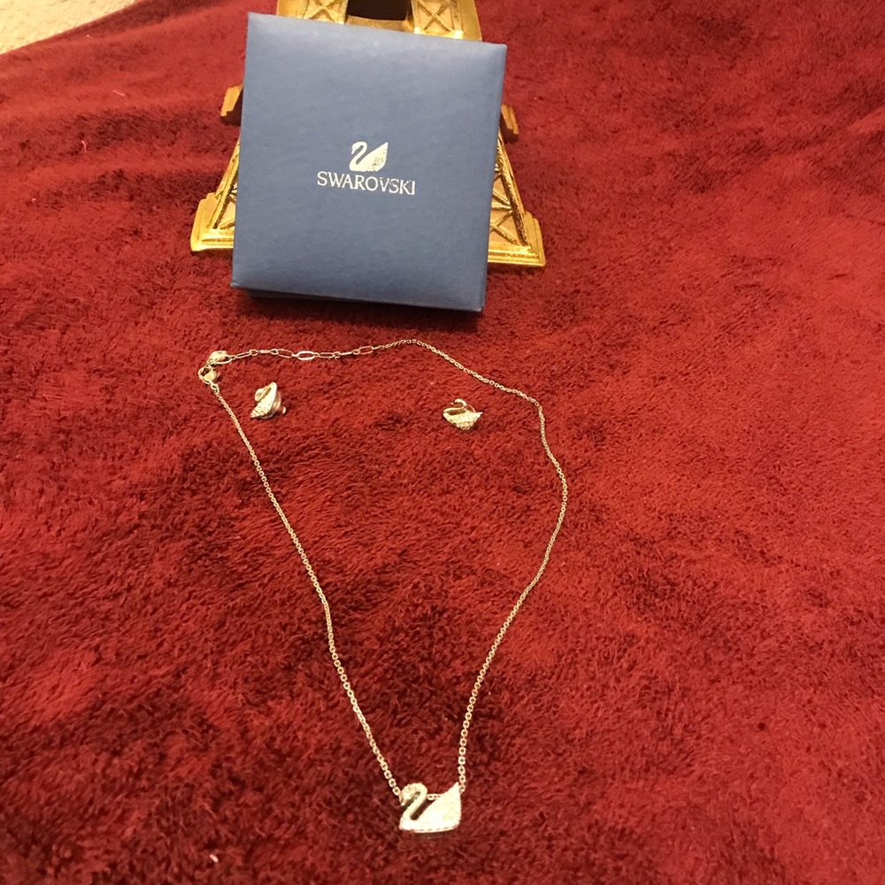 New  set Swarovski authetic
